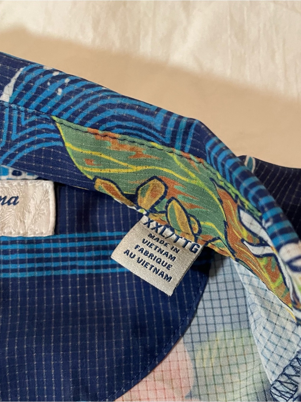 Tommy Bahama Artist Series Navy Tropical Ocean Print Button-Down Shirt - Picture 7 of 8
